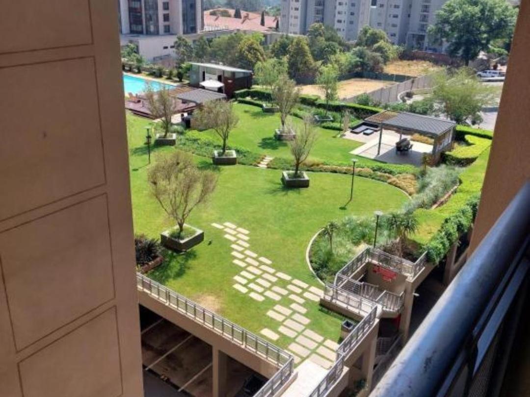 Emabheleni Executive Suites Westpoint Johannesburg Exterior foto